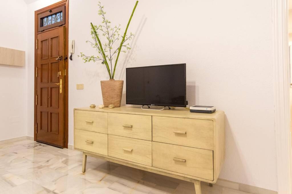 Tgh/ Malaga Centro Carreteria Appartement Buitenkant foto